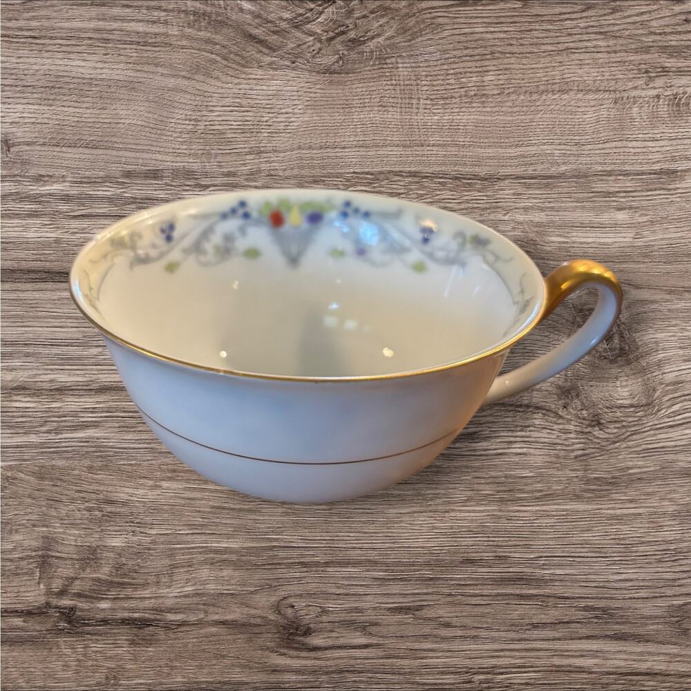 GOLDEN WEST #4248 / 601 P T Tirschenreuth Tea Cup Only Vintage HP